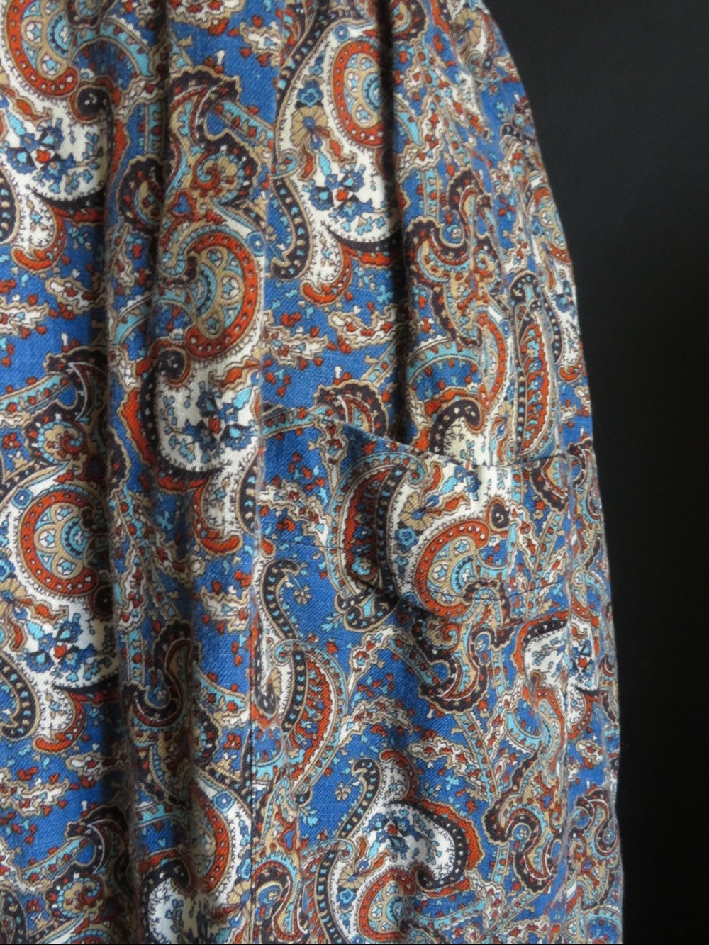 True 1970's Vintage Paisley Maxi Apron Blue & Brown Very miu miu - Picture 3 of 7